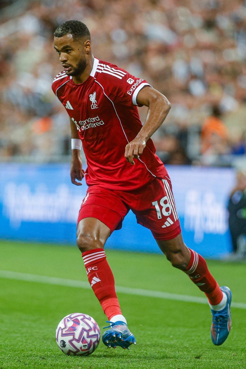 加时末段利物浦备战法甲,遗憾出局细节曝光,悬念犹存,赛季目标并未改变的简单介绍 加时末段利物浦备战法甲,遗憾出局细节曝光,悬念犹存,赛季目标并未改变的简单介绍